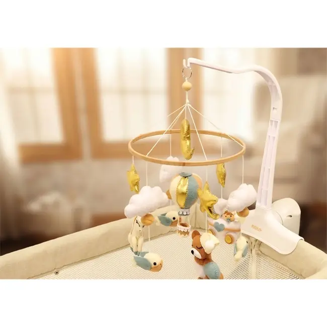 Neno Gino &ndash; carusel pentru pătuț cu suport de prindere JEMNEN-BAB-ZB006