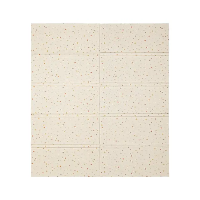 Covoras educativ, Lionelo, Zora, Din spuma XPE non-toxica, Cu doua fete, Suprafata antiderapanta, Dimensiune mare, 180x200 cm, Grosime 1.5 cm, Pliabil, Include geanta pentru transport, Bej BYNLO-ZORA