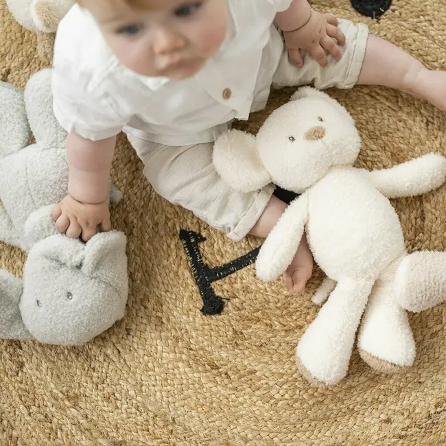 Jucarie plus bebelusi, Nattou, Cuddly Mouse, 24 cm, Material moale si pufos, Stimuleaza simtul tactil si motricitatea fina, Prieten de joaca si mangaiere, 0 luni+, Bej BYN856027