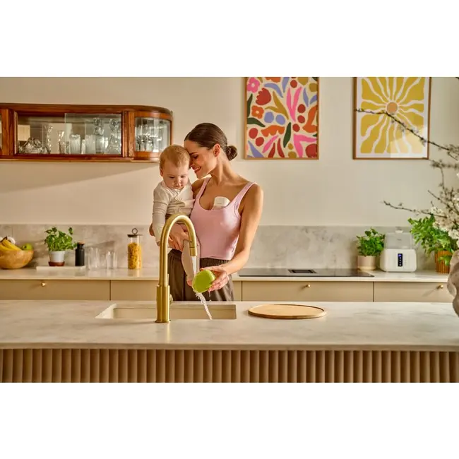 Pompa de san, Lionelo, Fidi Free Lumi, Portabila, Cu accesorii, Hands-free, 9 functii de masaj, Functie iluminare pentru noapte, Fara BPA, Autonomie 3 h, Capacitate 180 ml, Alb BYNLOC-FIDI_FREE_LUMI_WHITE_NATURAL