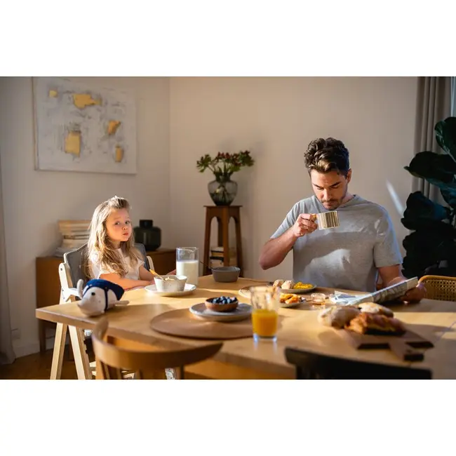 Scaun de masa, Lionelo, Floris, 3 in 1, Din Lemn, Transformabil, Reglabil pe inaltime in 4 pozitii, Suport picioare- 4 pozitii, 6 luni- 12 ani, Sustine 40 kg, Bej BYNLO-FLORIS_BEIGE_NATURAL