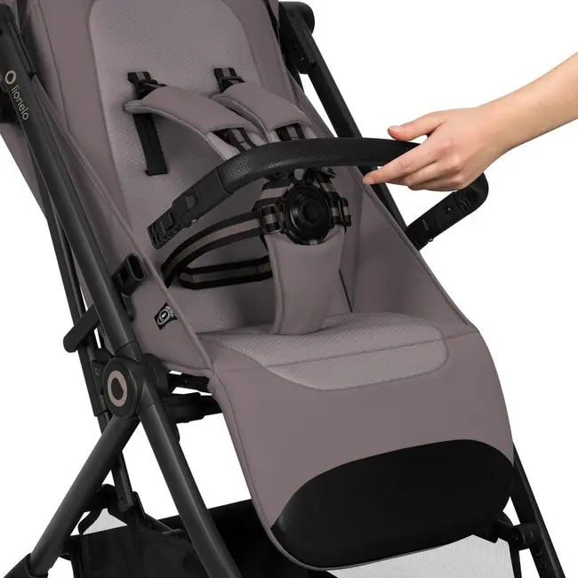 Carucior sport, Lionelo, Tansi, Pliere automata, Ultracompact, Manevrare cu o mana, Roti cu tehnologie GravelTech, Spatar si suport picioare reglabile, 6-48 luni, Sustine 22 kg, Bej Taupe BYNLO-TANSI_BEIGE_TAUPE