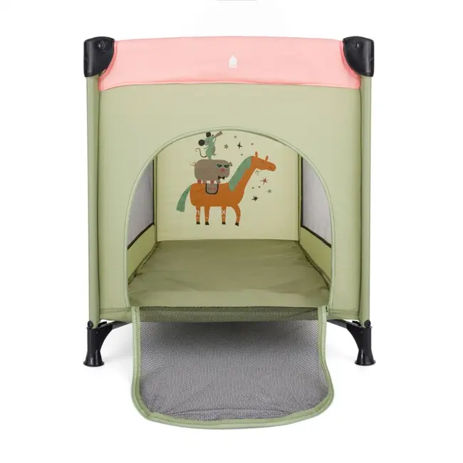 Patut pliant, Petite&Mars, Koot, 120 x 60 cm, Cu roti, Functie de tarc, Pliere compacta, Include geanta de transport, Intrare laterala cu fermoar, Pereti din plasa, Pana la 15 kg, 0-30 luni, Boho BYN921484