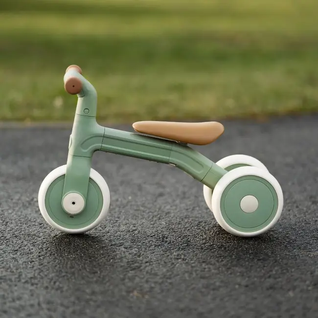 Bicicleta/tricicleta, Petite&Mars, 3 in 1, Multifunctionala, Cu/fara pedale, Ghidon directionabil, Sa reglabila pe inaltime, 2.3 kg, Pana la 25 kg, 12-36 luni, Verde BYN614877