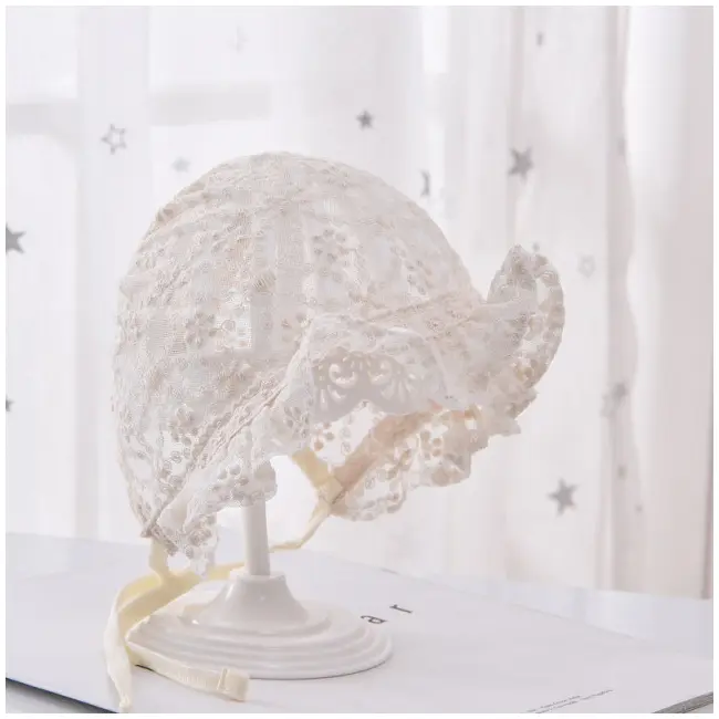 Boneta ivoire - floricele brodate mbhat359