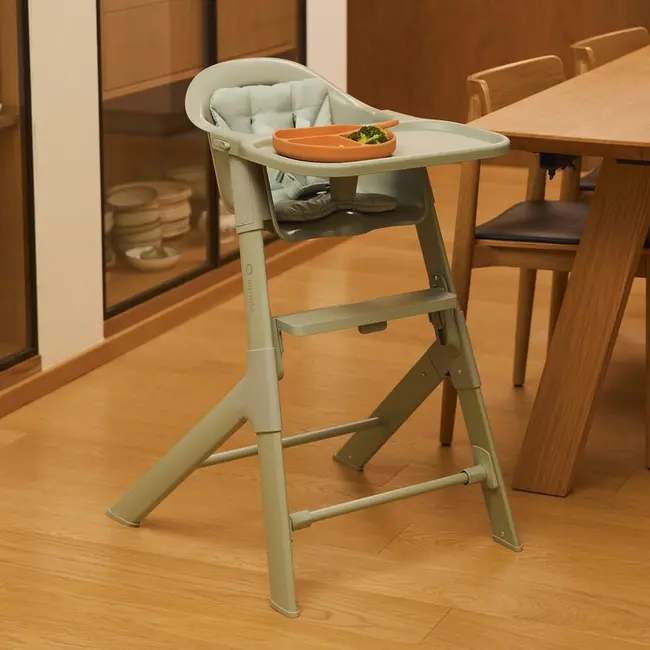 Scaun de masa, Lionelo, Beny, Suport de picioare si tavita ajustabile in 2 pozitii, Insertie moale, Centuri in 3 puncte, Asamblare rapida, Sustine 15 kg, 6 luni+, Verde BYNLO-BENY_GREEN_SAGE