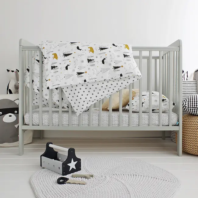 Patut Din Lemn Pentru Bebe, Inaltime Saltea Reglabila, Star Baby Gri 120x60 Cm Pjbstar_cot_grey