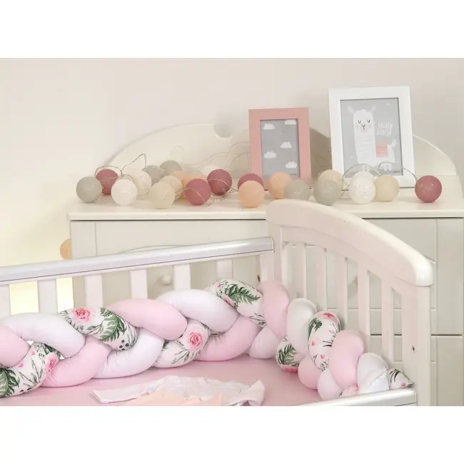 Aparatoare Laterala Pat Bumper Impletit, Cu Inchidere Velcro, Bumbac Alb - Roz - Flori, 340x21 Cm Pjb65652