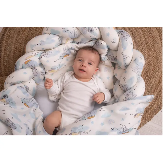 Pilota Pentru Copii Nature Bamboo By Amy Din Bambus Si Umplutura Hipoalergenica Babysoft, Nori Calatori, 70x65cm Pjb82779