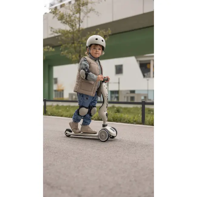 Set De Protectie Scoot And Ride, Genunchiere Si Cotiere, Marime Xxs, Black Ash Pjbc4841