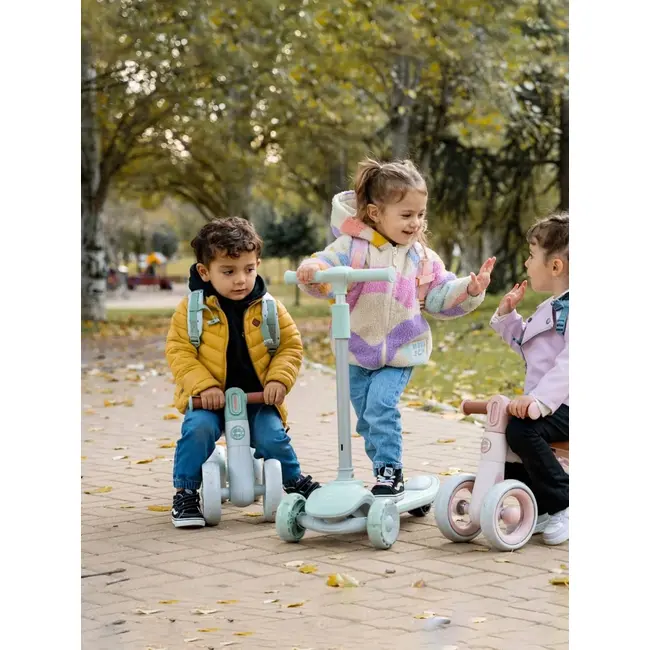 Bicicleta De Echilibru Saro , &oelig;ride Free,   Mint, Fara Pedale, Cu 4 Roti Pentru Stabilitate (2 Fata + 2 Spate), Lumina Frontala, 12+ Luni, Max 25 Kg Pjb89000