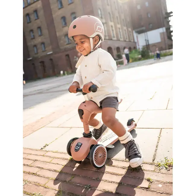 Trotineta Copii 3in1 Premium Scoot  Ride Highwaykick 1 Push And Go Mocha, Cu Sezut Si Maner Pentru Parinte, Sistem Anti-rasturnare, 1,  5 Ani (max. 50 Kg) Pjb820