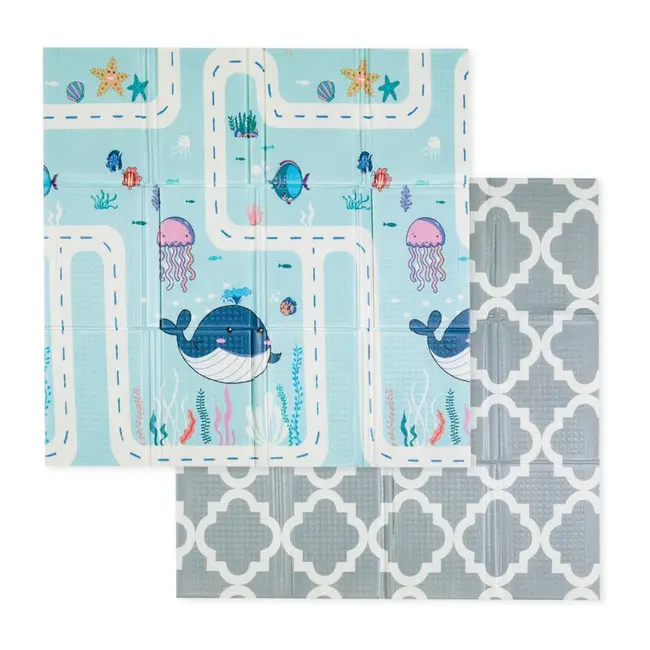 Covoras educativ, Petite&Mars, Campy S, Din spuma XPE non-toxica, Cu doua fete, Suprafata antiderapanta, 120x120 cm, Pliabil compact 40&times;30&times;13 cm, Model animalute si forme geometrice BYN433077