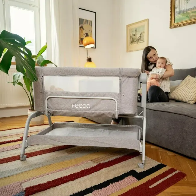 Patut co-sleeper, Feedo, Cu sistem de leganare, Inaltime adjustabila pana la 57-69 cm, sustine pana la 9 kg, 0 luni+ Gri BYN225206