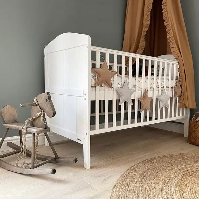 Patut Din Lemn Masiv, Transformabil Pentru Bebe Si Junior, Hampton 140 X 70 Cm Pjbhampton_140