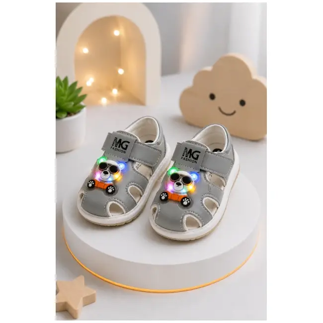 Sandalute gri cu luminite pentru super bebelusi - ursulet snd7-11
