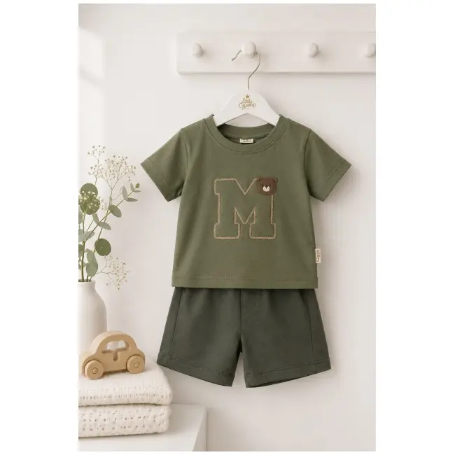 Set din doua piese tricou si pantaloni scurti, donino, litera m tram1-2