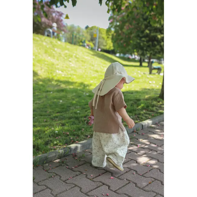 Palarie De Soare Din Muselina Babyly ,   Nisip Natural, Protectie Completa Cap-urechi-ceafa, Reglabila   0-3 Ani, Handmade Polonia Pjbc2789