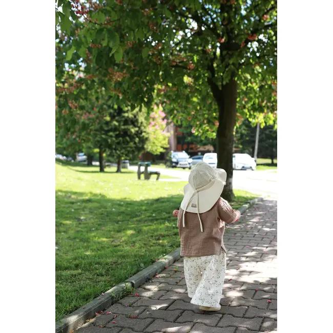 Palarie De Soare Din Muselina Babyly ,   Nisip Natural, Protectie Completa Cap-urechi-ceafa, Reglabila   0-3 Ani, Handmade Polonia Pjbc2789