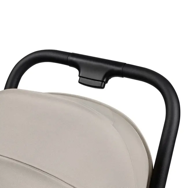 Carucior sport, Lionelo, Agia, 7.3 kg, Ultracompact, Pliere rapida cu o mana, Suport pentru biberon inclus, Sezutul lat si confortabil, 6-48 luni, Sustine 22 kg, Bej BYNLO-AGIA_BEIGE_SAND