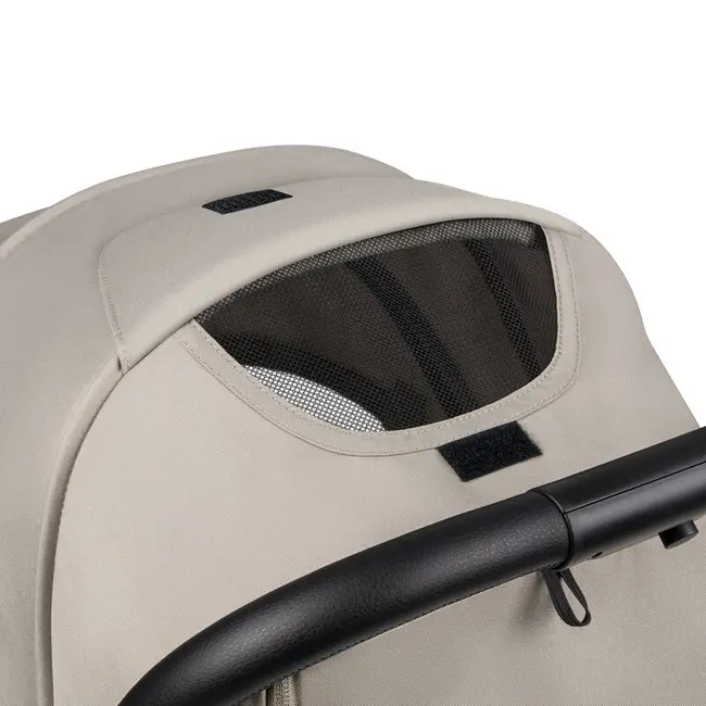Carucior sport, Lionelo, Agia, 7.3 kg, Ultracompact, Pliere rapida cu o mana, Suport pentru biberon inclus, Sezutul lat si confortabil, 6-48 luni, Sustine 22 kg, Bej BYNLO-AGIA_BEIGE_SAND