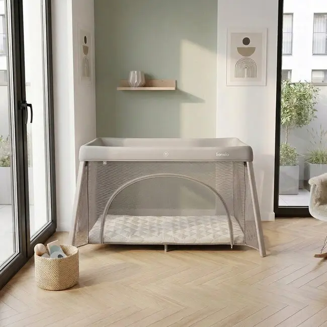 Patut multifunctional, Lionelo, Mila, 2 in 1, Saltea 4 cm cu spuma T25, 2 niveluri de inaltime, Pliere rapida, Intrare laterala, Geanta de transport inclusa, 0-36 luni, Pana la 15 kg, Bej BYNLO-MILA_BEIGE_CREAM