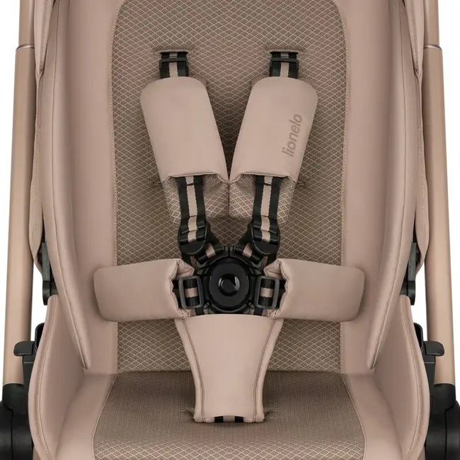 Carucior 3 in 1, Lionelo, Freya, Cu scoica ADAC, Landou si salteluta ventilate, Pliabil, Reglare spatar in 3 pozitii, Suport de picioare in 4 pozitii, Maner reglabil in 3 pozitii, Sustine 22 kg, Cu accesorii, 0 luni+, Bej BYNLO-FREYA_3IN1_BEIGE_SAND