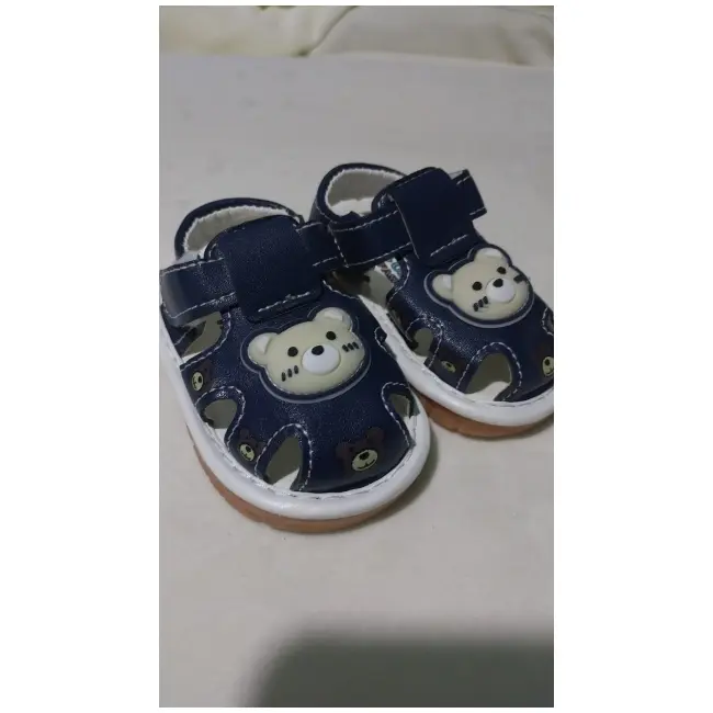 Sandale bleumarine cu piuitoare, talpa flexibila - ursulet simpatic sndn5-26