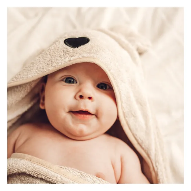 Prosop Bebelusi Din Bambus Cu Gluga Babysteps, Ecru Teddy, Ultra Absorbant, Delicat Pentru Pielea Sensibila Pjbc61485
