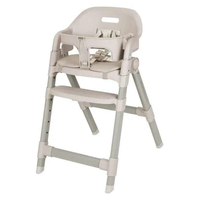 Scaun de masa, Lionelo, Matt, 3 in 1, Pliabil, Cu tava detasabila, Cu centuri de siguranta in 5 puncte, Suport pentru picioare si sezut reglabile, Pana la 110 kg, 6 luni &ndash; adult, Bej BYNLO-MATT_BEIGE_SAND