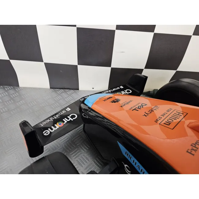 Mae Inuta Electrica Mclaren Formula 1 12v Portocaliu ,   Licenta Oficiala Mclaren, Bluetooth, Telecomanda 2.4g, Scaun Piele   3-5 Ani, Max. 30 Kg Pjbc4k706