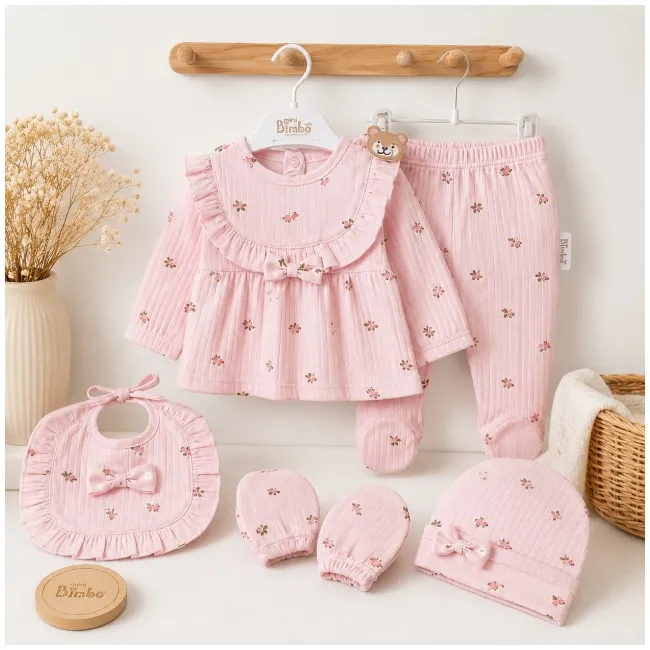 Compleu nou nascut fetite cu bluzita, pantaloni, caciulita, manusi si bavetica, roz floral, bimbo, 0-3 luni, hsn304sbs