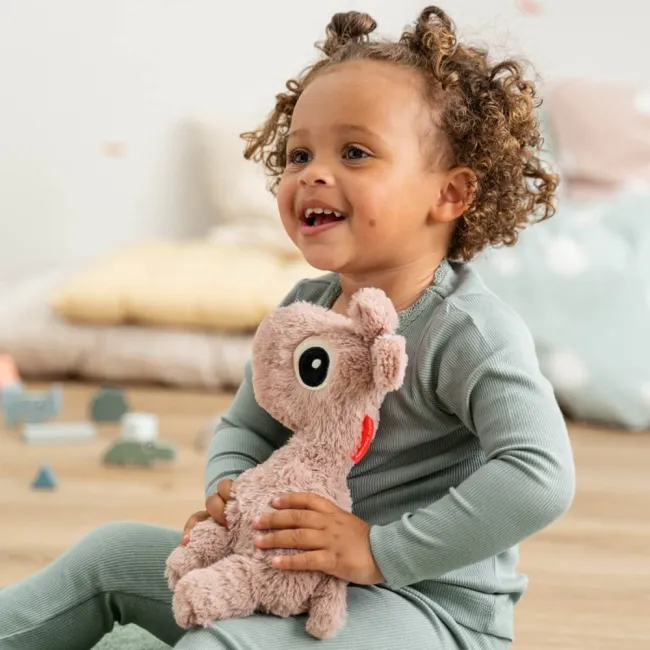 Jucarie de plus Done by Deer Cuddle Bestie Raffi Roz Pudra 26 cm