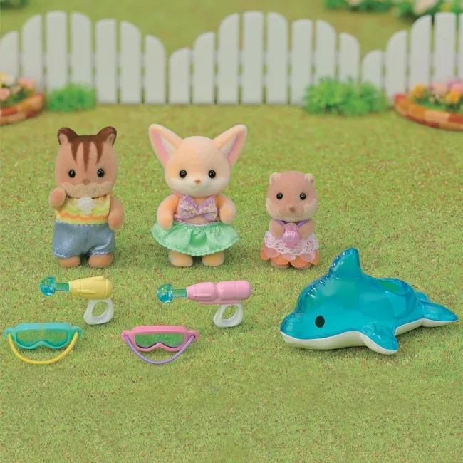 Sylvanian families-prietenii de la gradinita - trio la piscina sf5749