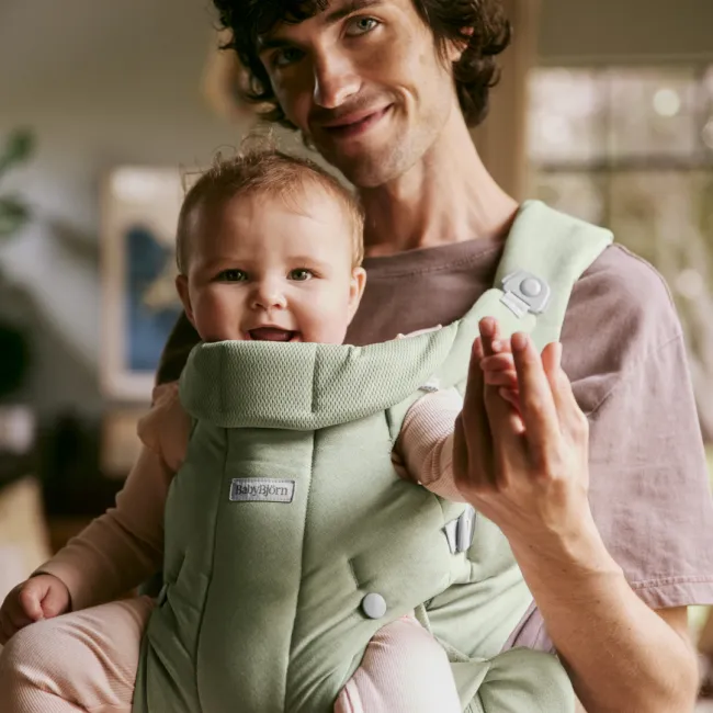Baby Bjorn - Marsupiu ergonomic Baby Carrier Hold, Light Green, tesatura periata