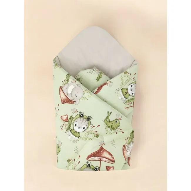 Paturica de infasat, Qmini, Cu doua fete, Cu multiple utilizari, Cu inchidere arici velcro, Dimensiune 75x75 cm, Din bumbac certificat Oeko Tex Standard 100, Frogs BYN6426972023337