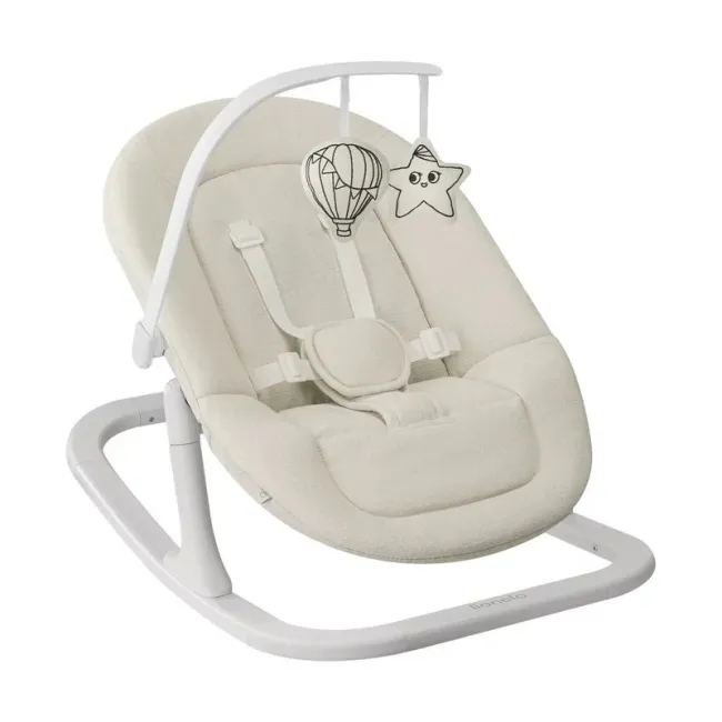 Balansoar, Lionelo, Celia Close&Cosy, Manual, Cu 2 pozitii de inclinare, Cu centuri de siguranta in 5 puncte, Bara cu jucarii inclusa, Baza din lemn de fag, Husa detasabila si lavabila, Pana la 9 kg, Alb BYNLO-CELIA_ROCKER_CLOSE&COSY