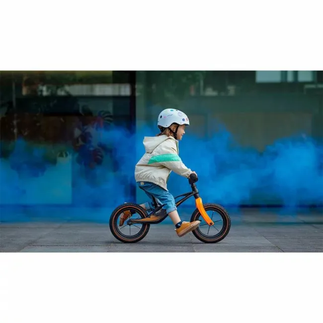Bicicleta fara pedale, Lionelo, Bart Air, Usoara, Cu roti gonflabile, Cu cadru din magneziu, Cu ghidon si sa reglabile, Greutate 3.8 Kg, 12 inch, Conform cu standardul european de securitate EN71, Albastru BYNLOE-BART_AIR_BLUE_NAVY