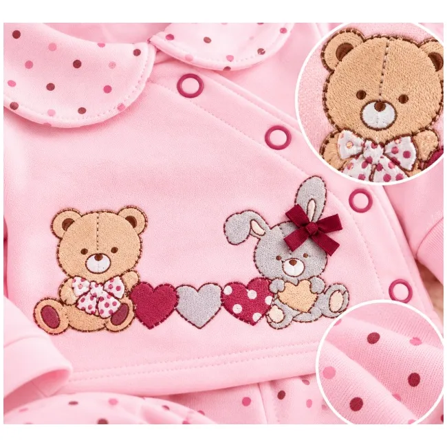 Costumas bumbac bebelusi 3 piese roz cu buline si imprimeu ursulet si iepure set complet cu bluza maneca lunga, pantaloni si caciulita sbshsn577
