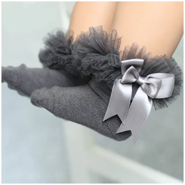 Sosetele cu tulle si fundita md434