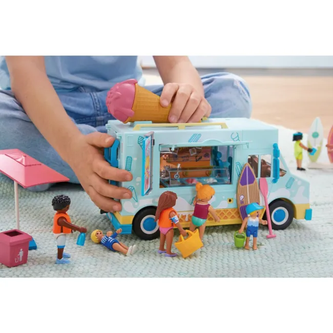 Playmobil - Jucarie de rol Stand de inghetata si magazin cu articole de surf - ARTPM71904