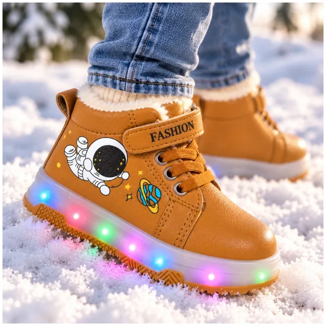Ghete maro imblanite cu lumini led bareta velcro, model cosmo, baieti, piele ecologica