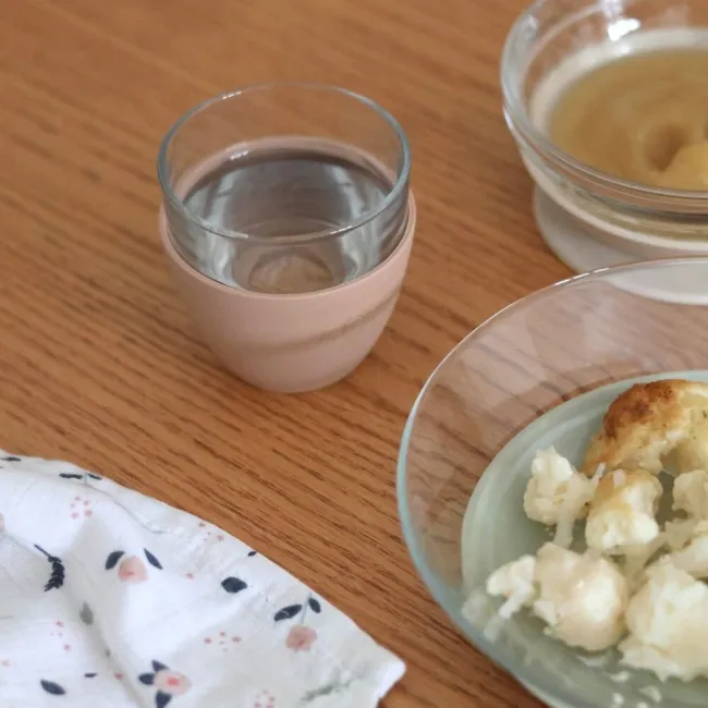 Set hranire bebe din sticla Beaba cu ventuze 3 piese Natural