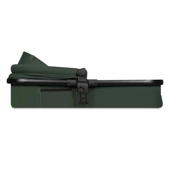 Carucior 3 in 1, Lionelo, Amber, Cadru aluminiu, Cu landou intarit si salteluta moale, Cu scoica auto testata ADAC, Reversibil, Cu accesorii, Geanta parinti, Pana la 22 kg, Verde BYNLO-AMBER_3IN1_GREEN_FOREST