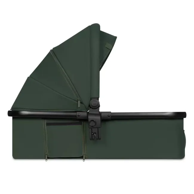 Carucior 3 in 1, Lionelo, Amber, Cadru aluminiu, Cu landou intarit si salteluta moale, Cu scoica auto testata ADAC, Reversibil, Cu accesorii, Geanta parinti, Pana la 22 kg, Verde BYNLO-AMBER_3IN1_GREEN_FOREST