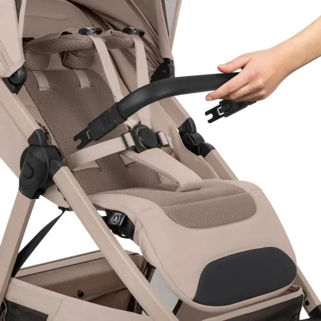 Carucior sport, Lionelo, Bett, Compact, Pliere rapida cu o mana, Copertina impermeabila UPF50+, Cu organizator ThermBag si accesorii, 6-48 luni, Sustine 22 kg, Bej Sand BYNLO-BETT_BEIGE_SAND