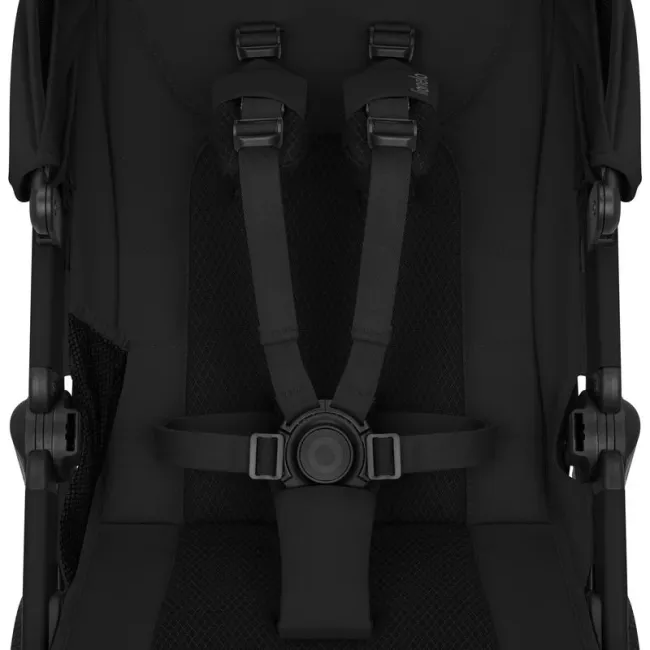 Carucior sport, Lionelo, Bett, Compact, Pliere rapida cu o mana, Copertina impermeabila UPF50+, Cu organizator ThermBag si accesorii, 6-48 luni, Sustine 22 kg, Black Onyx BYNLO-BETT_BLACK_ONYX