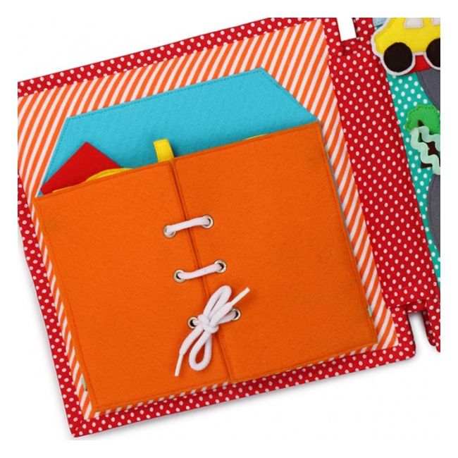Carti educative din fetru cu activitati pentru bebelusi si copii The Fast Car - Quiet books - solutia ideala pentru deplasari cu masina sau avionul - SOLJD8002