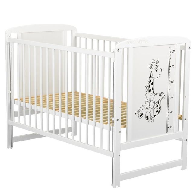BabyNeeds - Patut din lemn Timmi Girafa 120x60 cm, cu laterala culisanta, Alb + Saltea 8 cm BYNBOTIMG8CM03AL