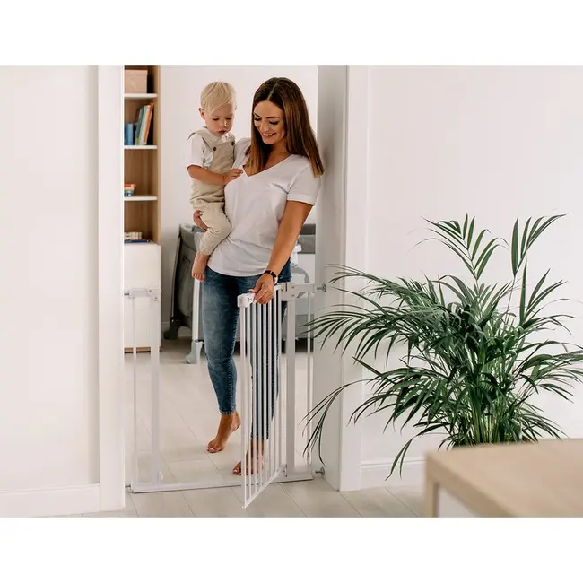 Lionelo - Poarta siguranta Truus Slim, White BYNLO-TRUUS SLIM_WHITE